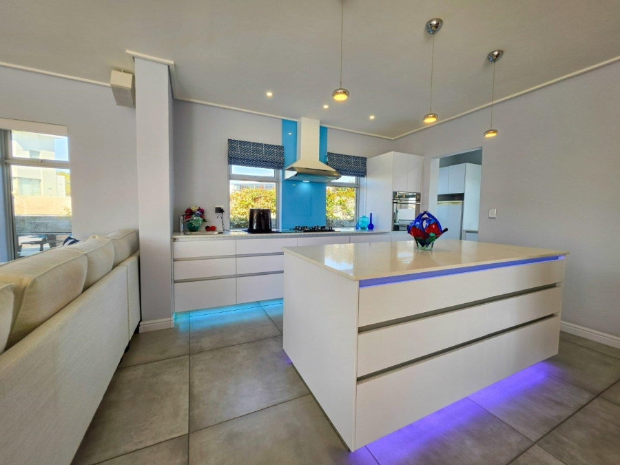 3 Bedroom Property for Sale in Stilbaai Wes Western Cape